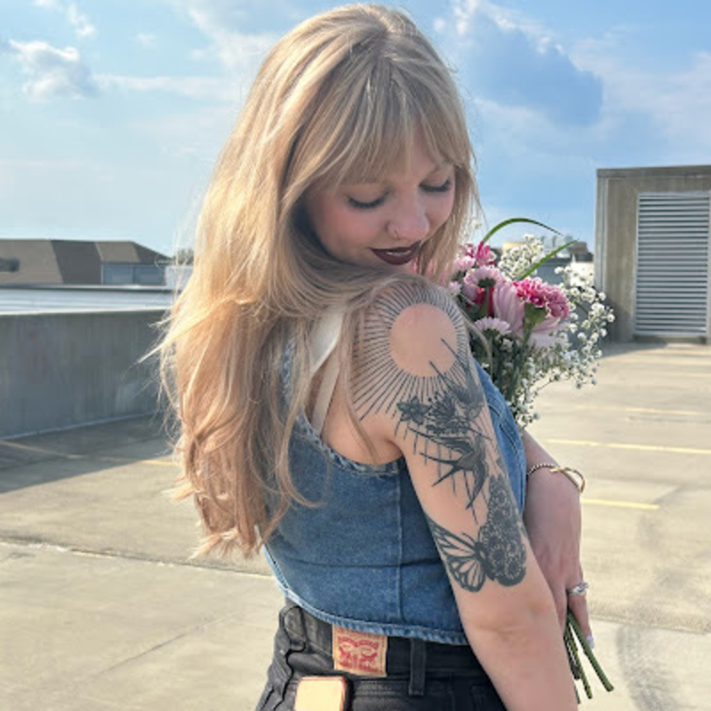 Meet your Posher, Caroline